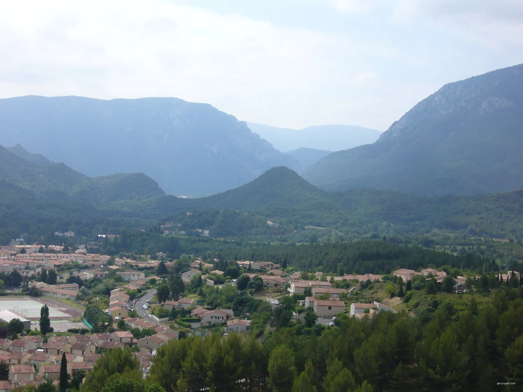 Sentier Brenac-Lasserre-Gourgaoura