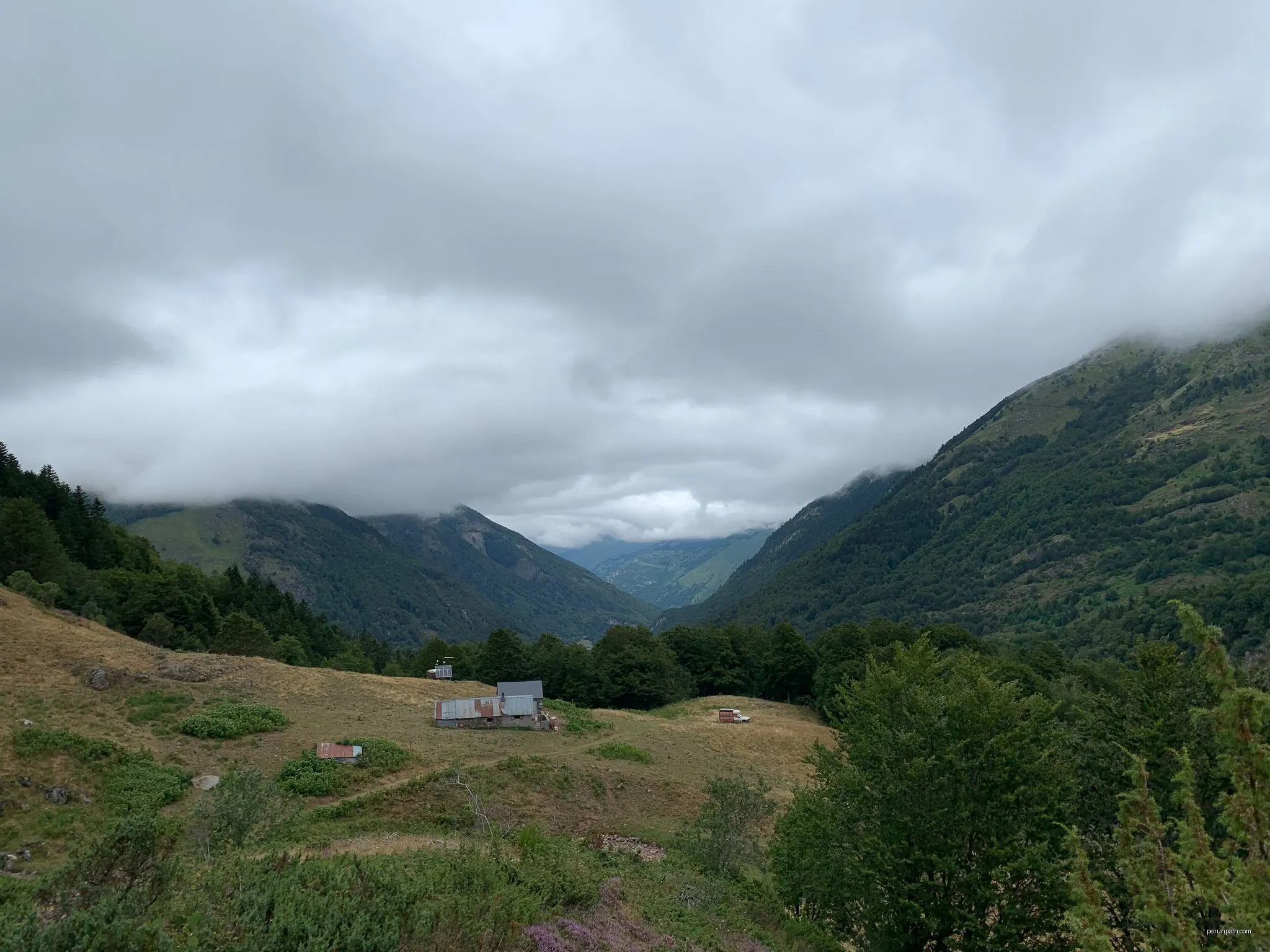 Sentier du Lac d'Estaëns