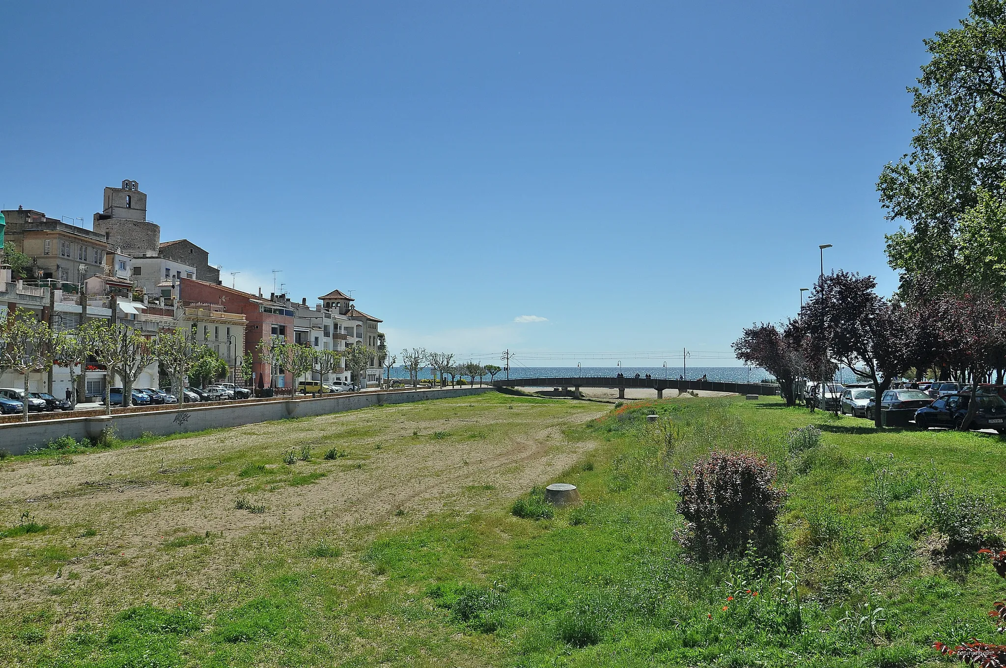 costa del Maresme | Autor: Alberto-g-rovi | Licencja: CC BY 3.0 | Źródło: Wikimedia Commons