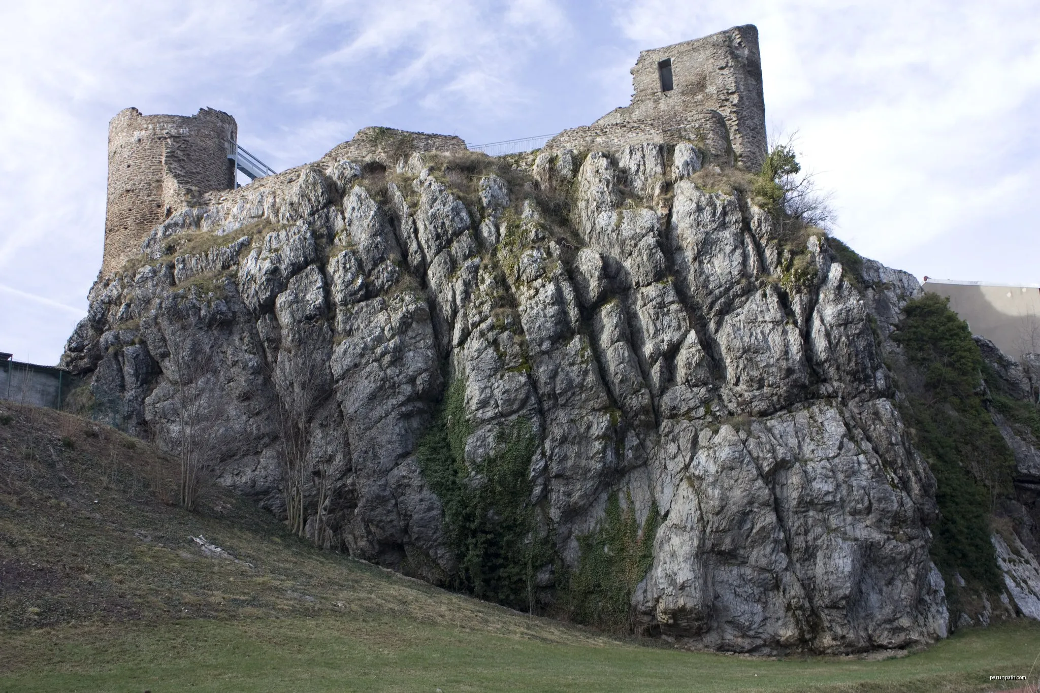 Les Monuments du Village