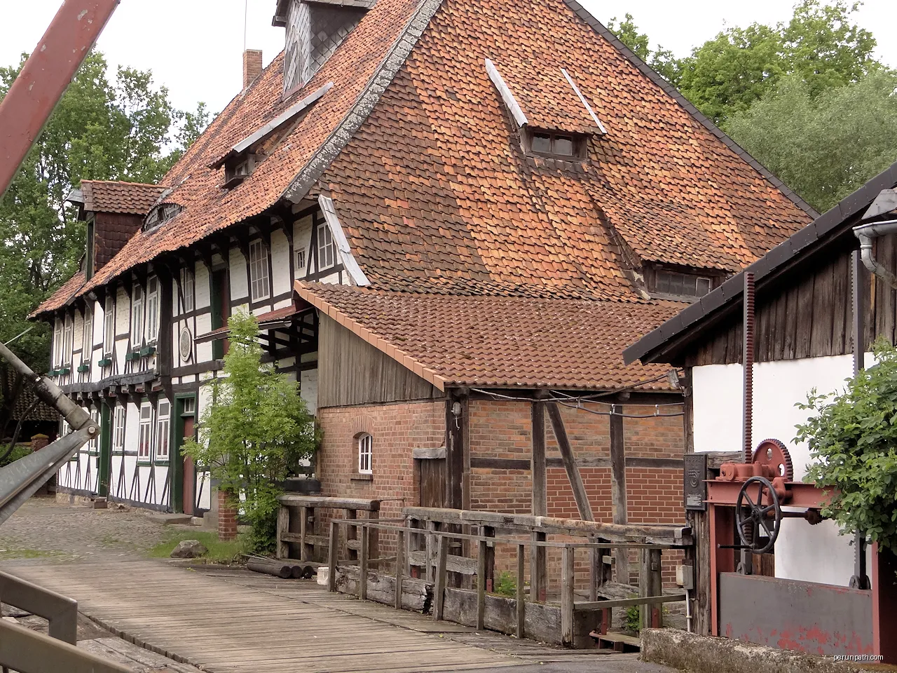 Mill Rothemühle near Groß Schwülper. | Autor: Okernick | Licencja: CC BY-SA 3.0 | Źródło: Wikimedia Commons
