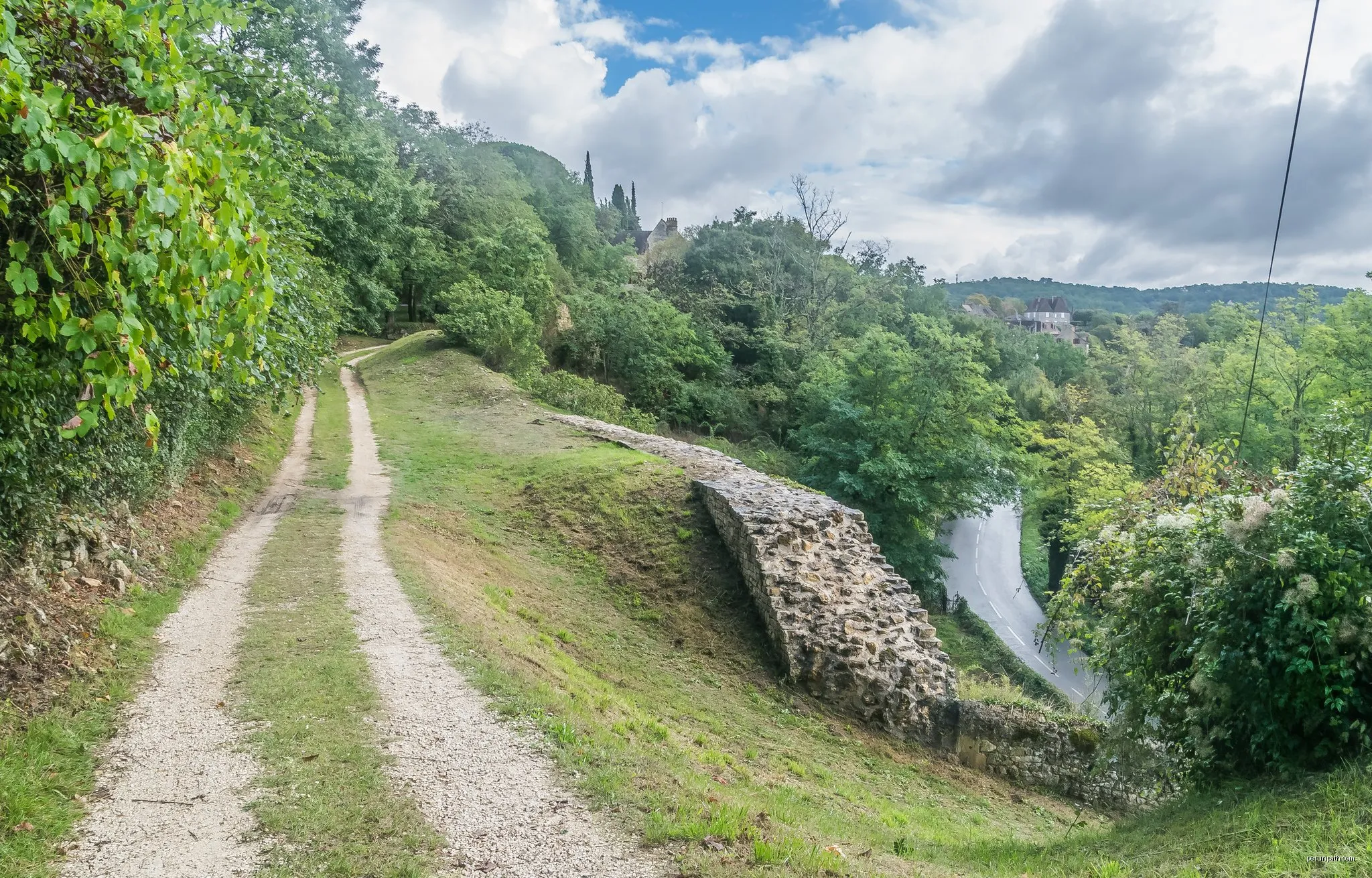 Chemin des meulières de Domme