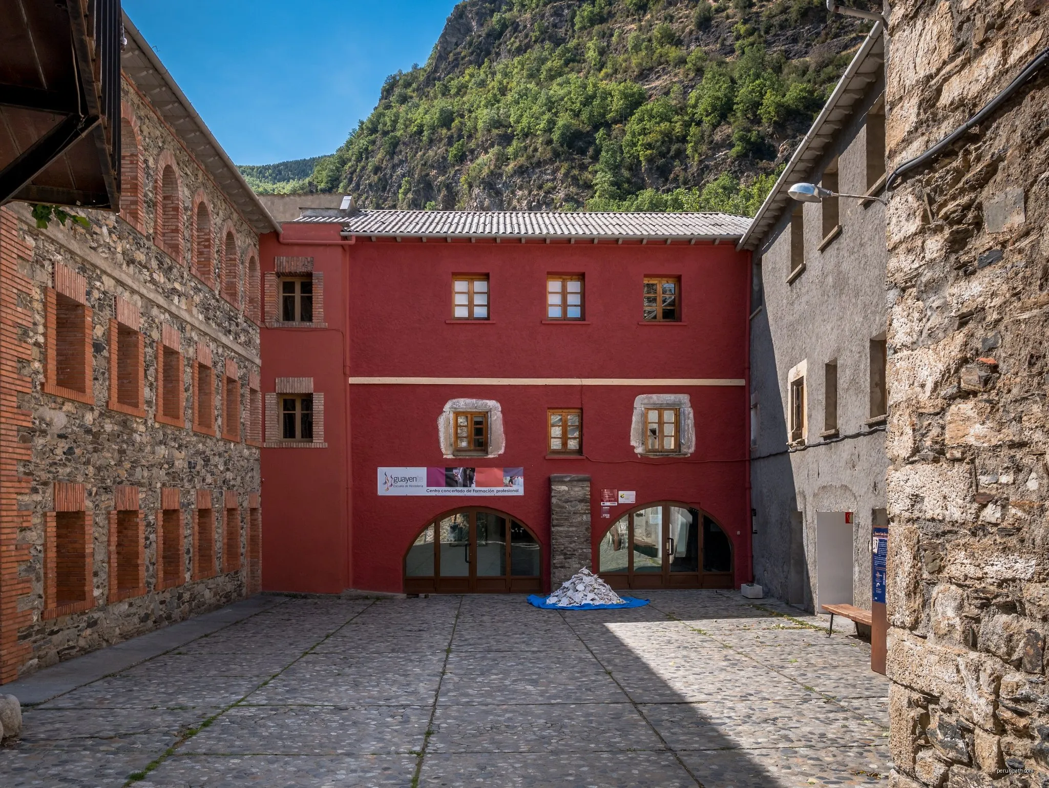 La Ribagorza. BTT. Ruta 22. Eriste - Sesué - San Sadurní