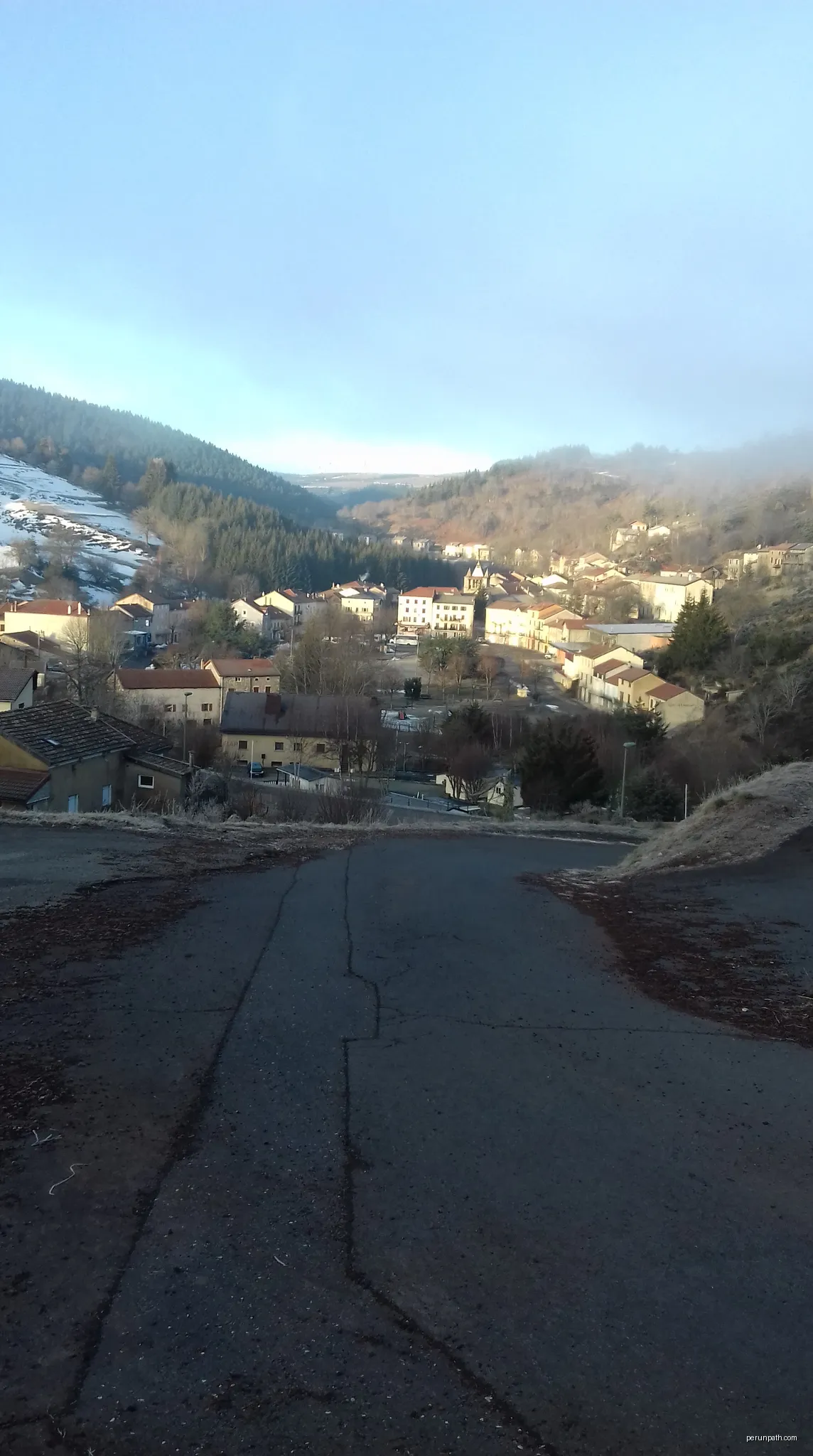 Saint-Cirgues (Place du village) - Le Présin