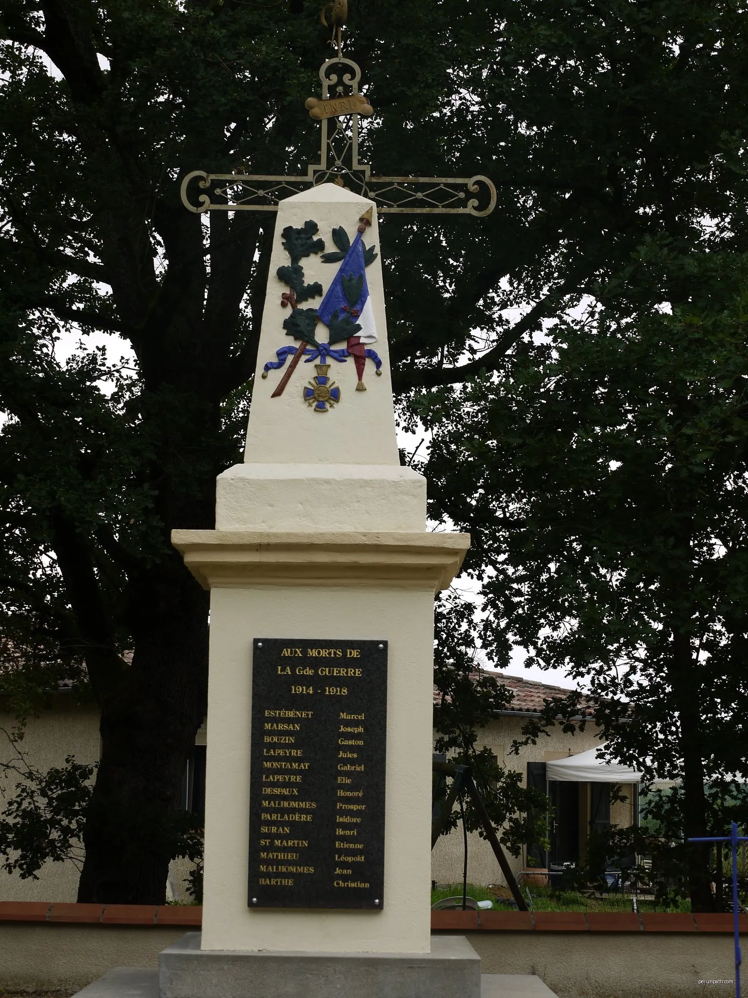 EN PASSANT PAR SAINT-ELIX