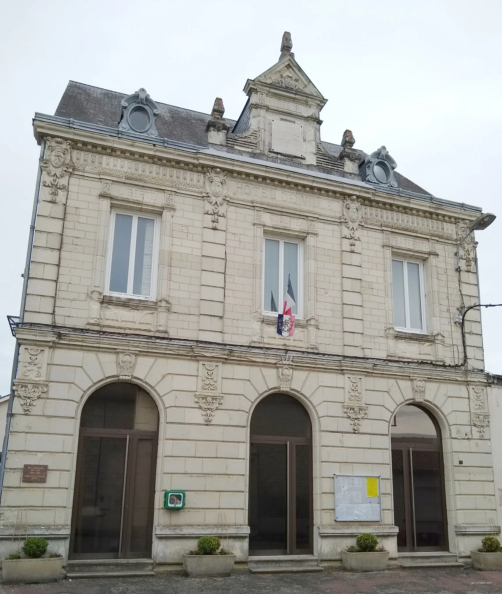 Les trois clochers