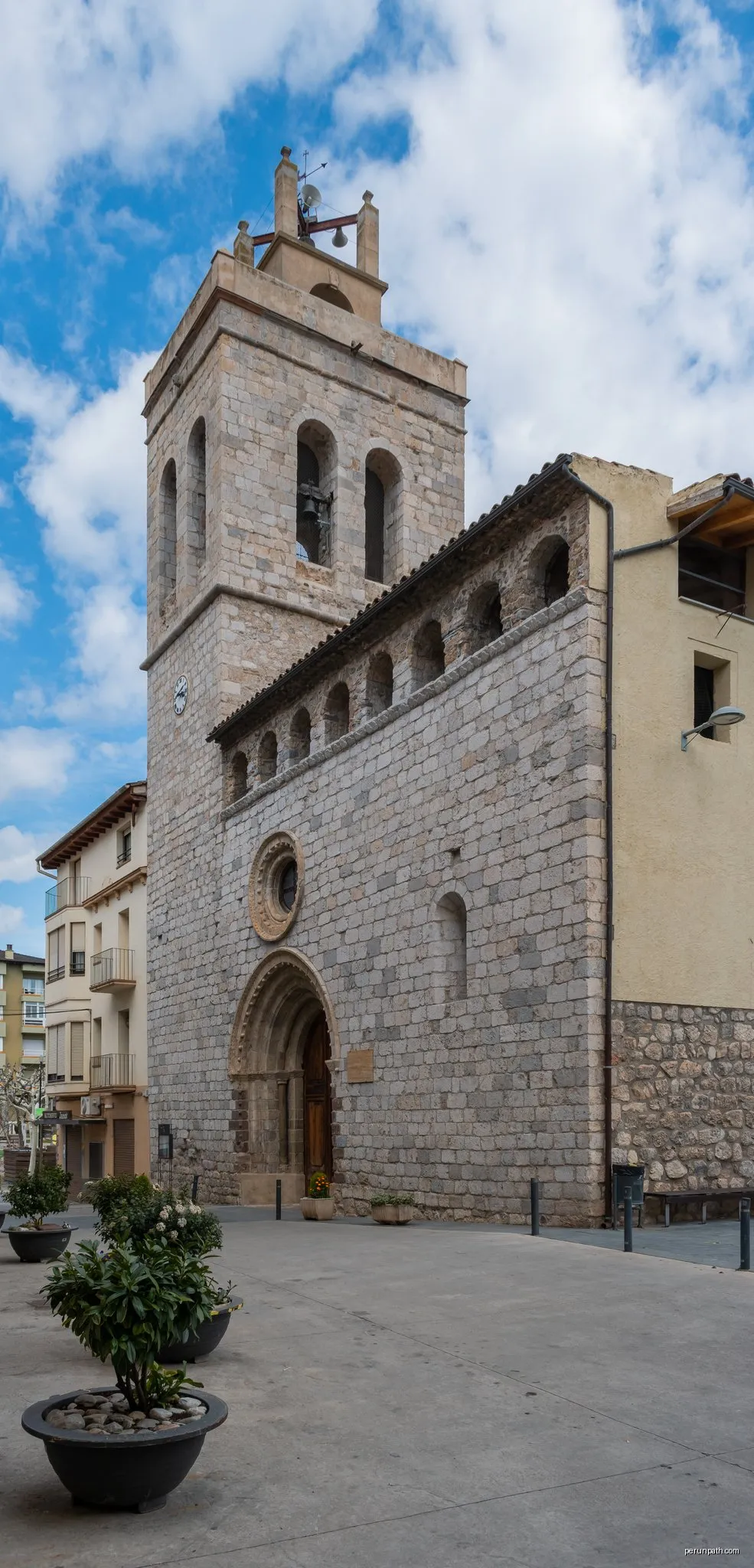 Vertical Santa Fe