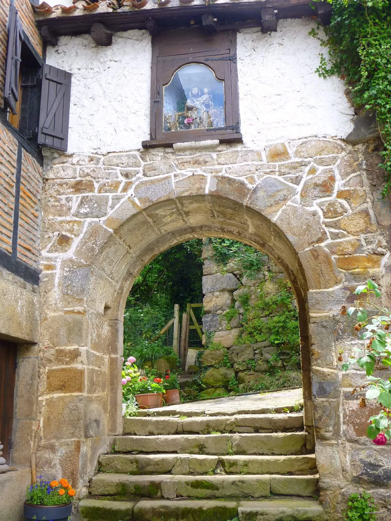 E09 Bizkar ibilbidea: Udala - Leintz Gatzaga