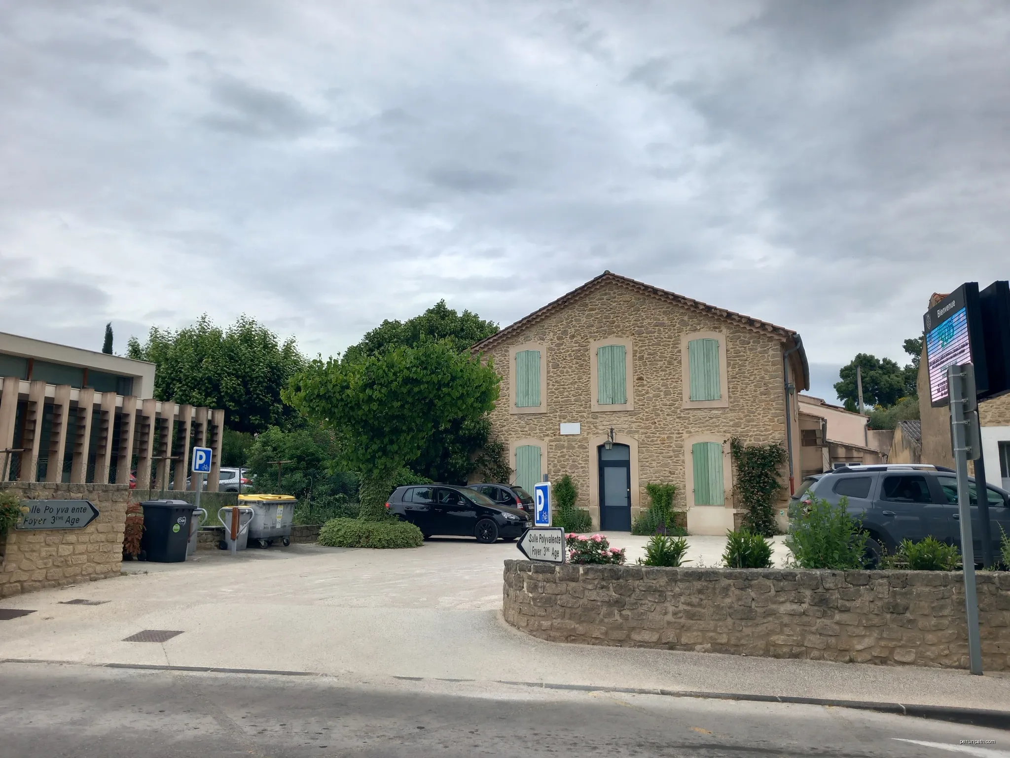 Les Vignes Comtadines