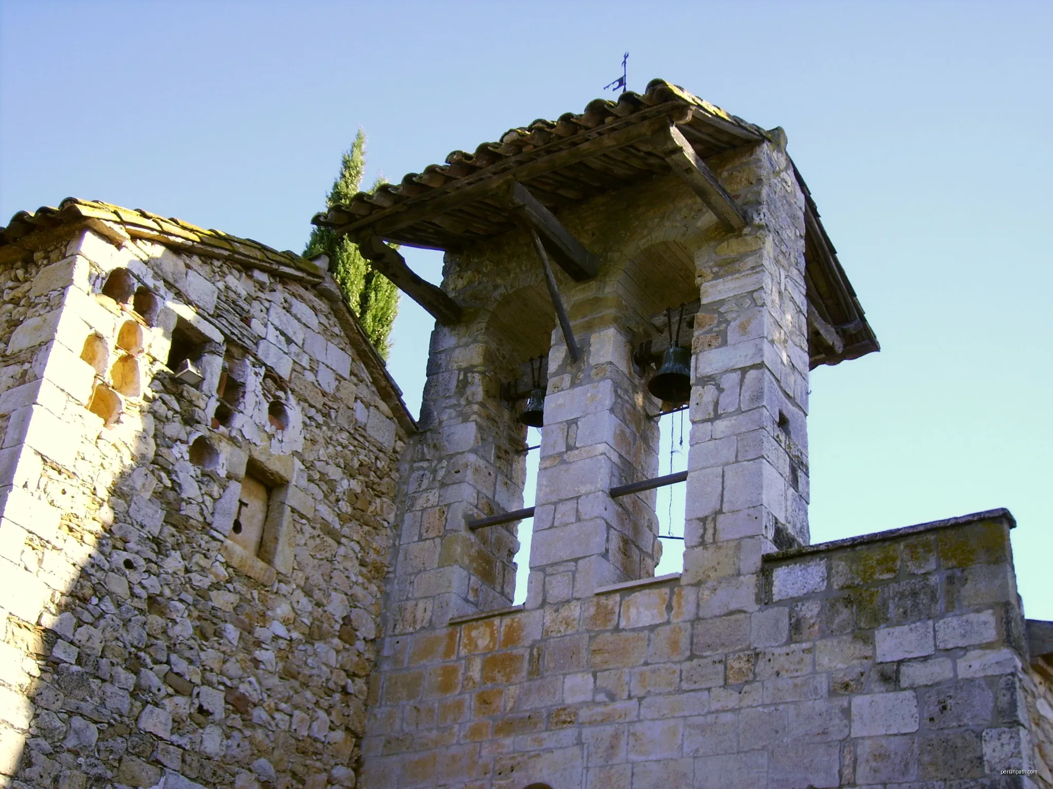 Església de Sant Cristòfol (Porqueres) | Autor: Josep Maria Viñolas Esteva | Licencja: CC BY-SA 4.0 | Źródło: Wikimedia Commons