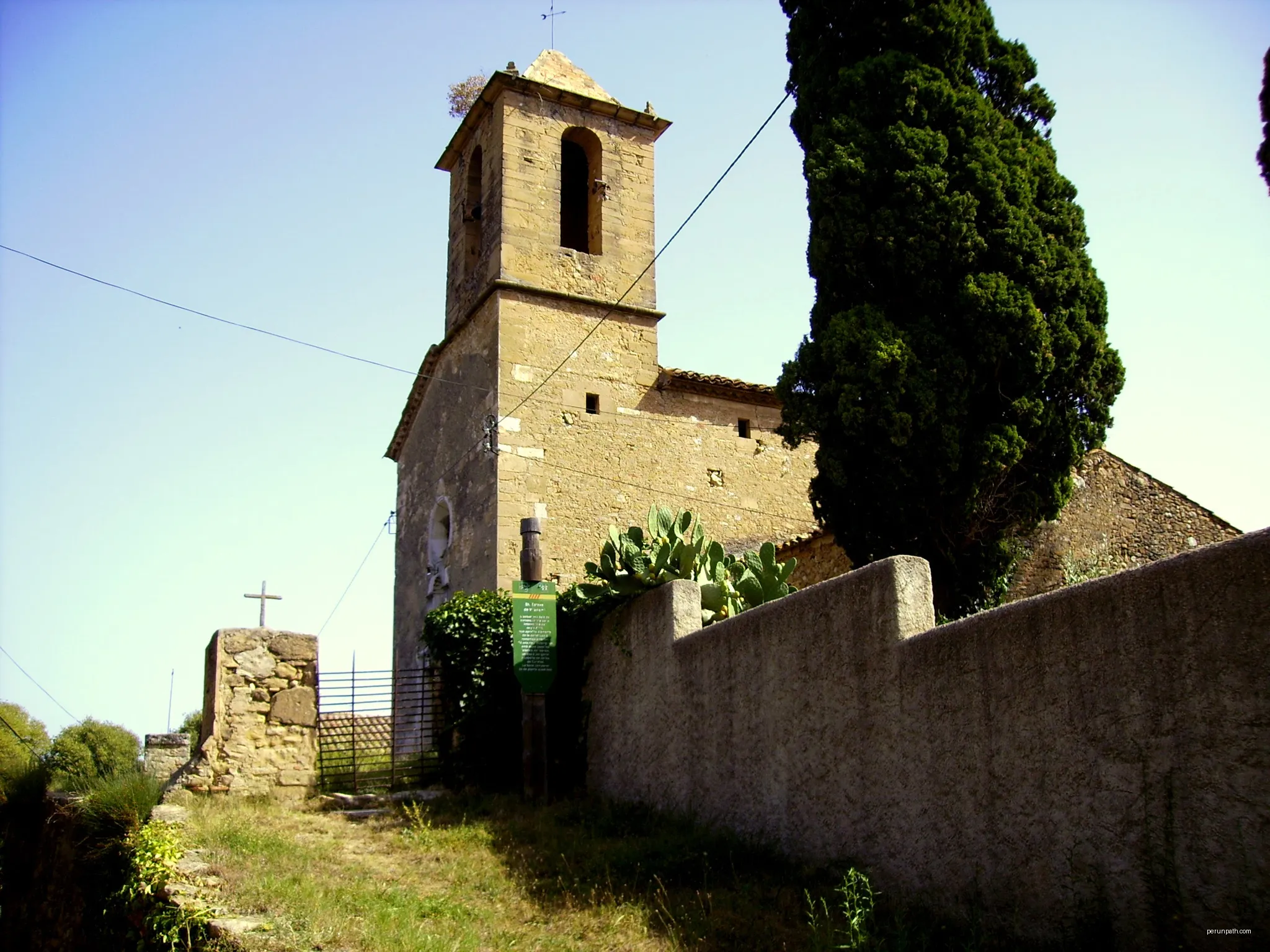 Església de Sant Esteve de Vilademí (Vilademuls) | Autor: Josep Maria Viñolas Esteva | Licencja: CC BY-SA 4.0 | Źródło: Wikimedia Commons