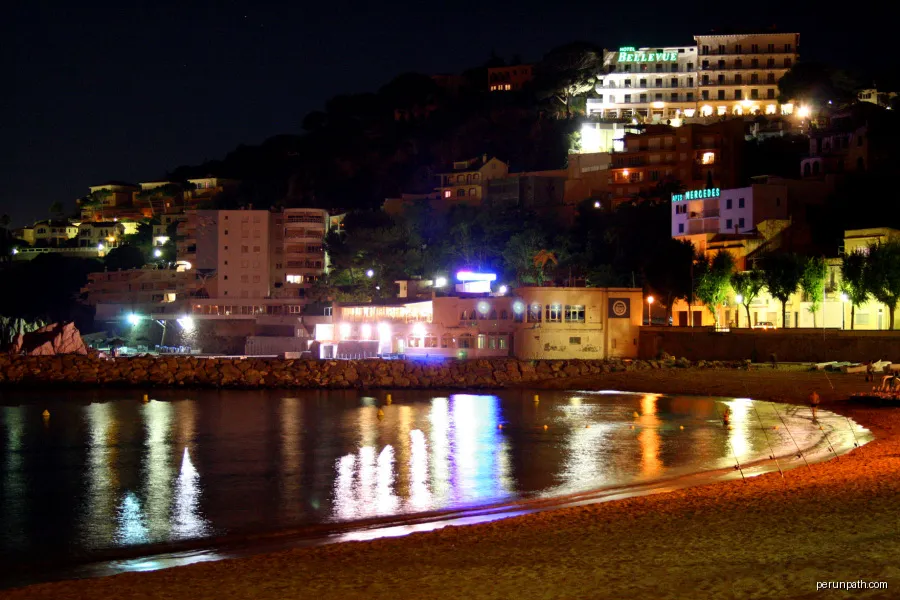 Sant Feliu de Guíxols | Autor: Jorge Franganillo | Licencja: CC BY 3.0 | Źródło: Wikimedia Commons