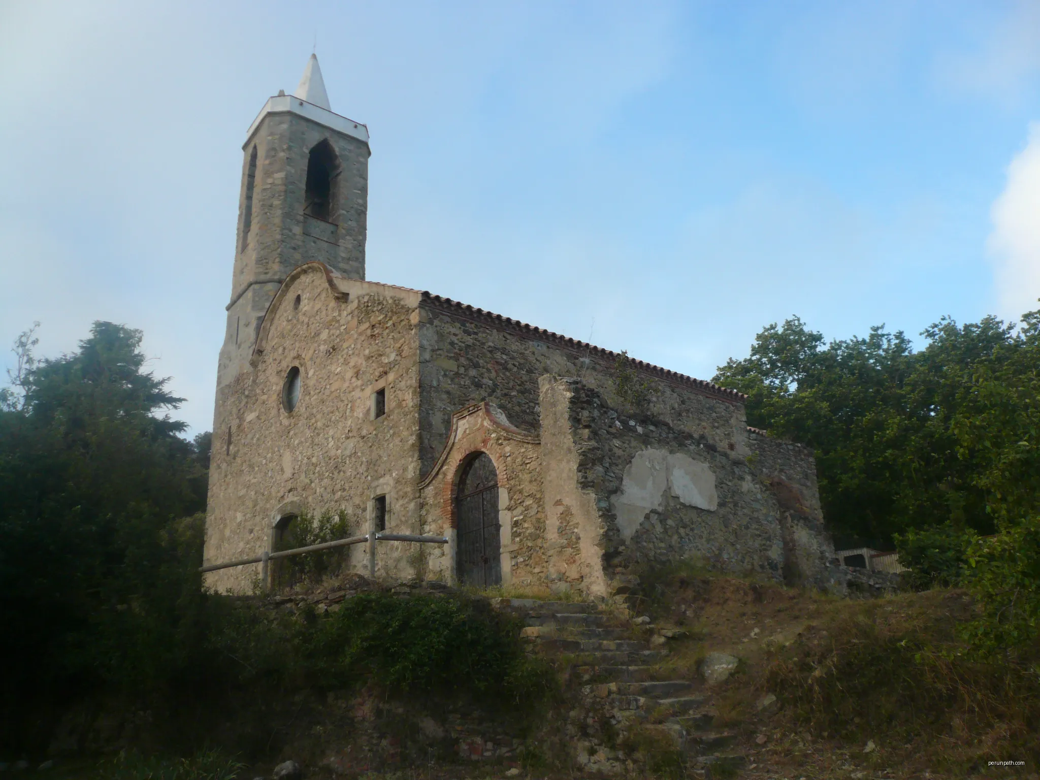 Església de Sant Llop d'Hortsavinyà (Tordera) | Autor: Pere López | Licencja: CC BY-SA 3.0 | Źródło: Wikimedia Commons