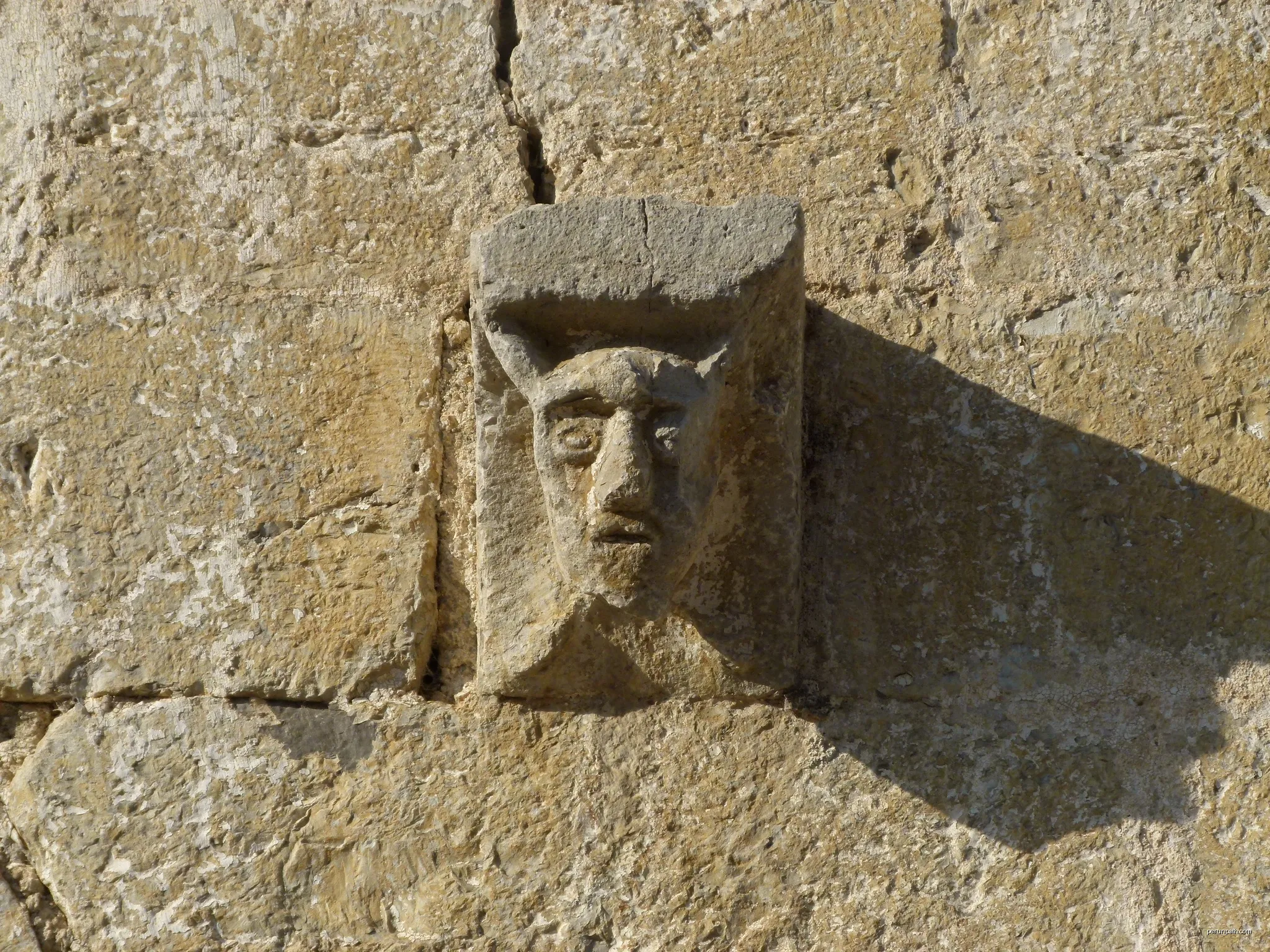 Església de Sant Llorenç d'Oix (Montagut i Oix) | Autor: Jordiipa (talk) | Licencja: CC BY-SA 3.0 | Źródło: Wikimedia Commons