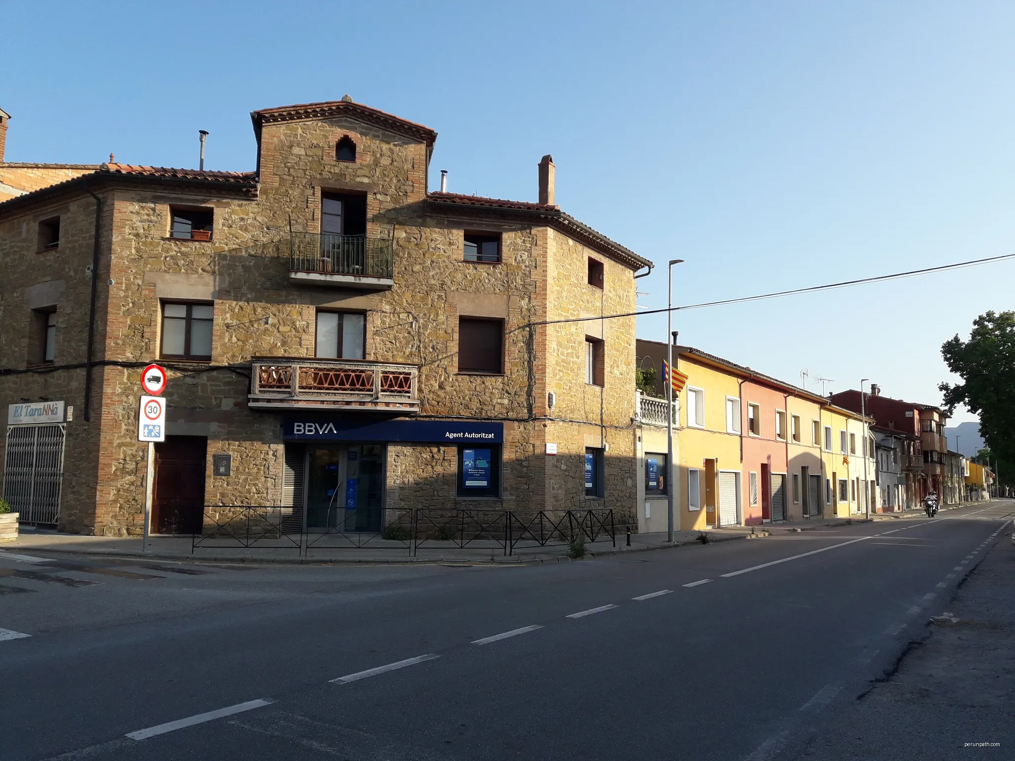 Sant Miquel de Balenyà | Autor: Pere prlpz | Licencja: CC BY-SA 3.0 | Źródło: Wikimedia Commons