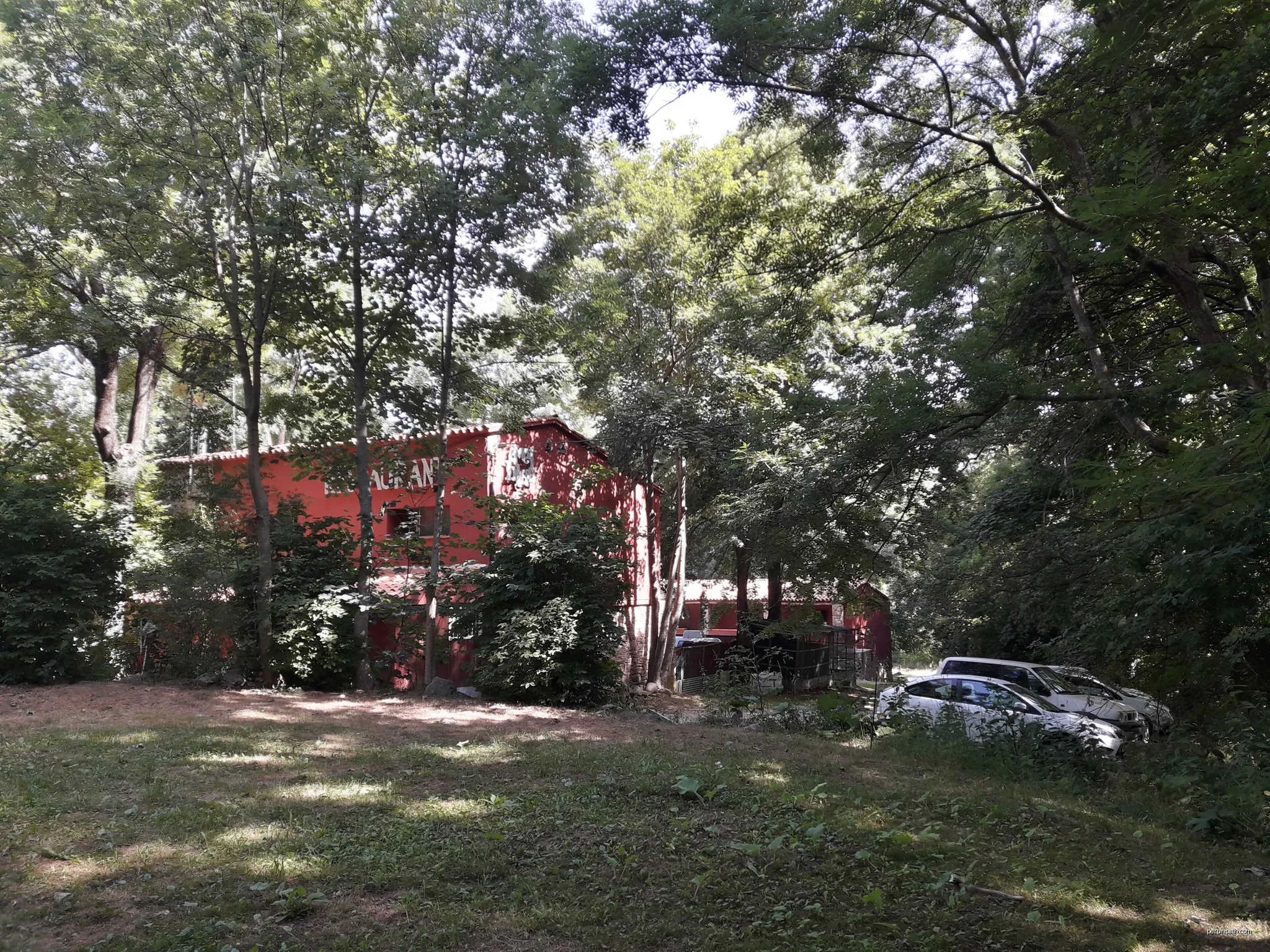 Santa Fe de Montseny | Autor: pere prlpz | Licencja: CC BY-SA 3.0 | Źródło: Wikimedia Commons