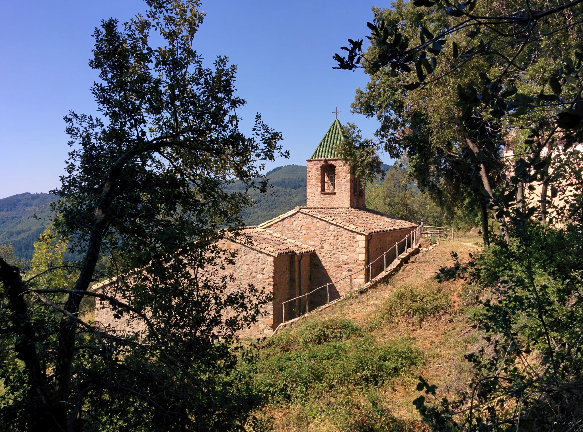 Santa Margarida de Vallors (Sant Hilari Sacalm) | Autor: Josep Maria Viñolas Esteva | Licencja: CC BY-SA 4.0 | Źródło: Wikimedia Commons
