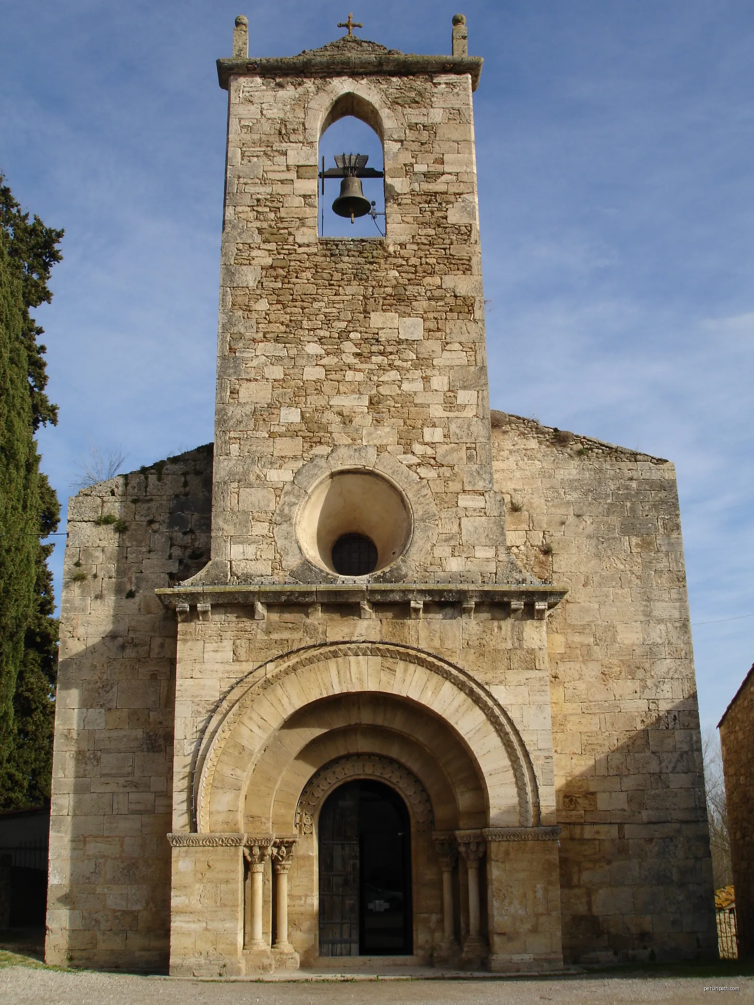 Santa Maria de Porqueres | Autor: gpatgn | Licencja: CC BY-SA 3.0 | Źródło: Wikimedia Commons