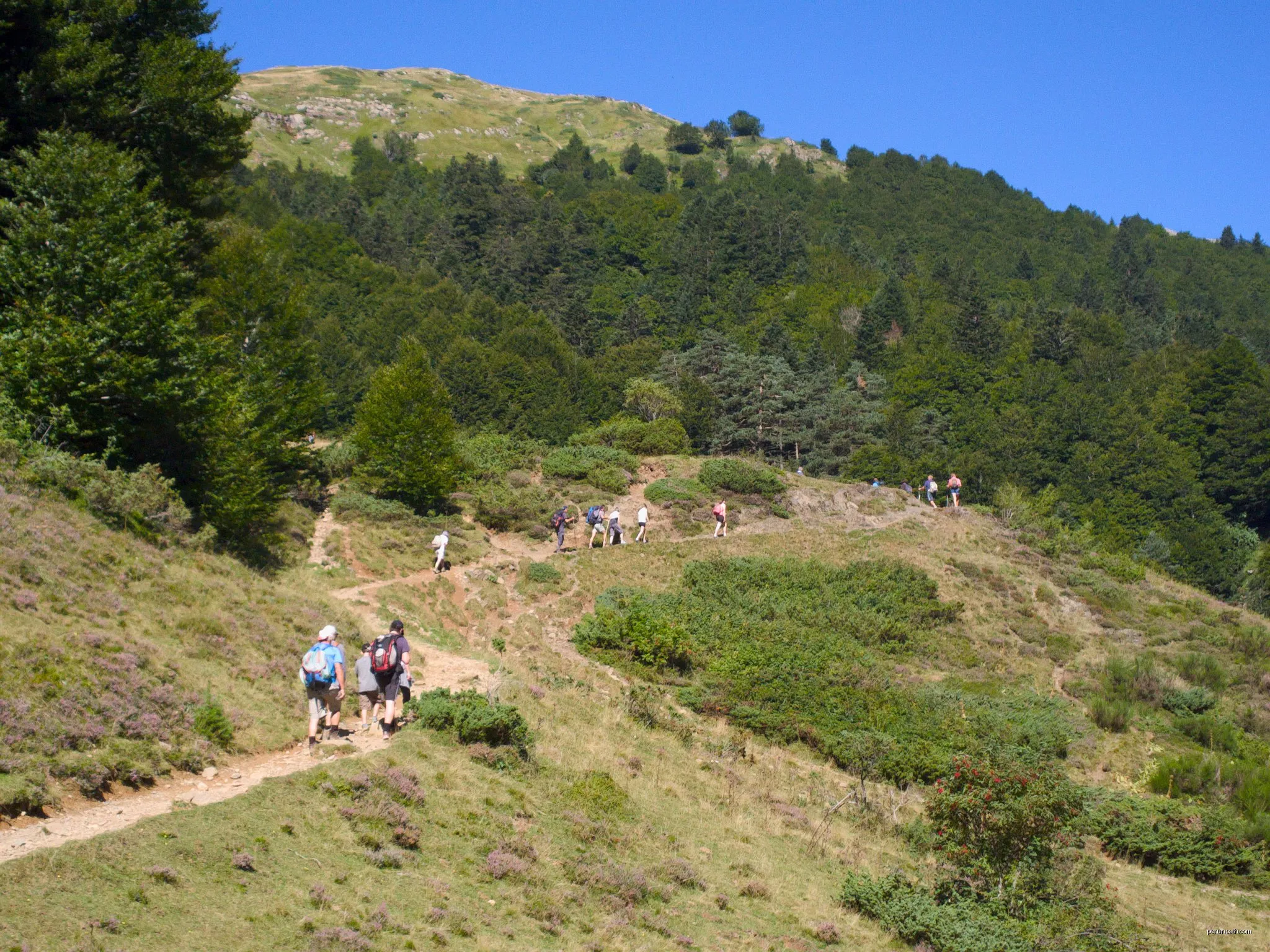 Sentier du Lac d'Estaëns