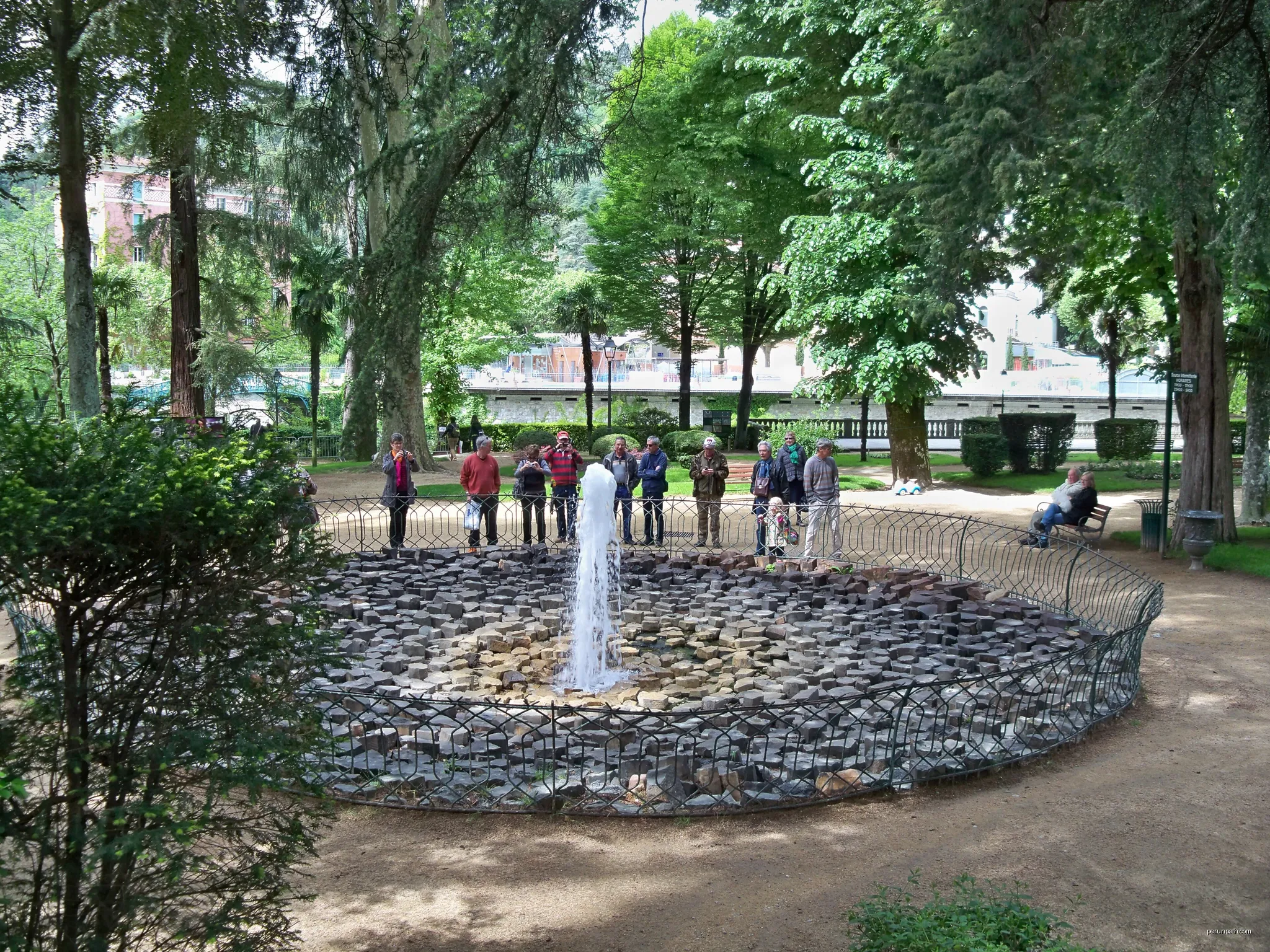 Pont des Deux Eaux - Bois Vert
