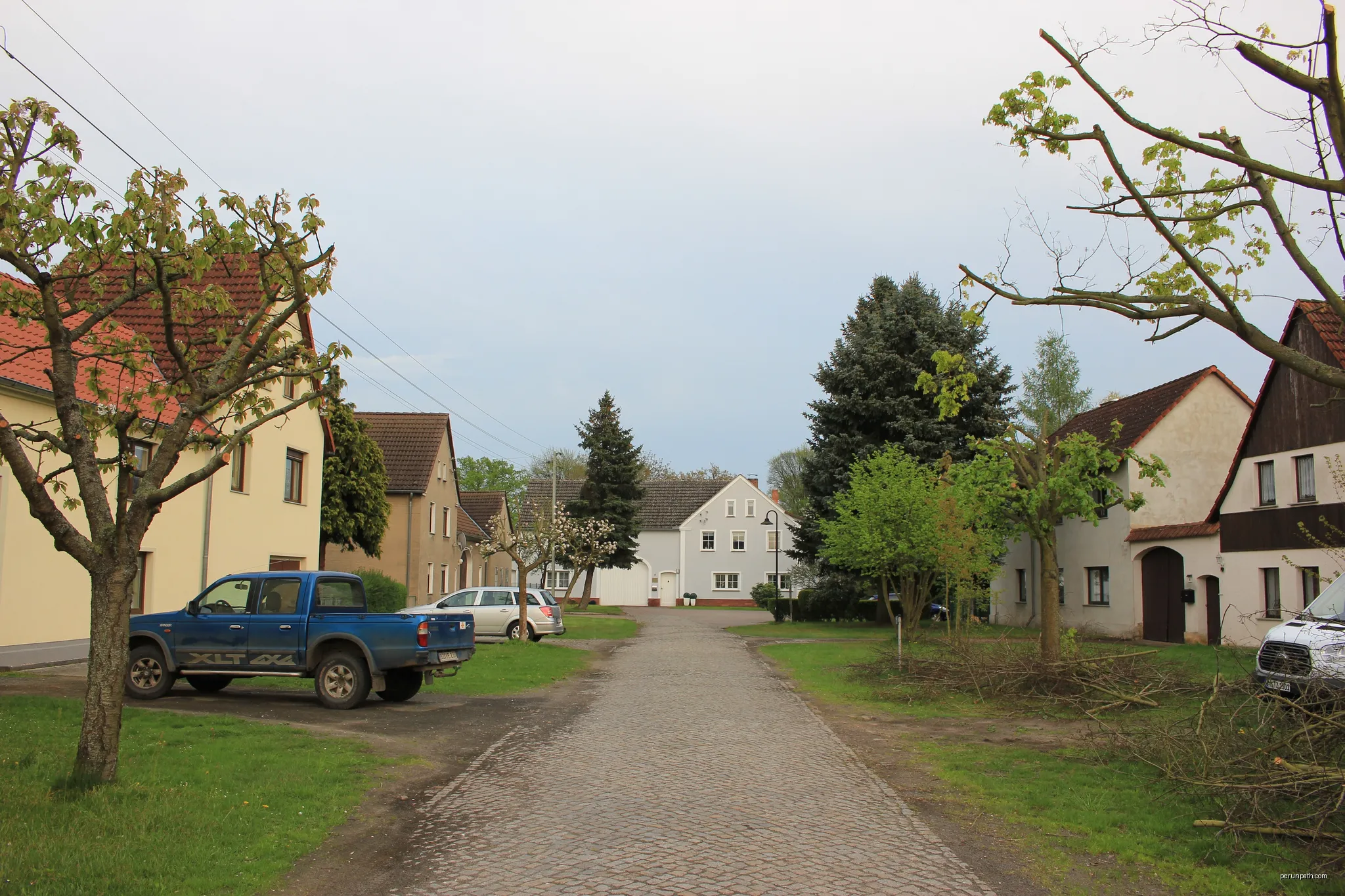 Na Spalowskej nawsy. | Autor: Julian Nyča | Licencja: CC BY-SA 3.0 | Źródło: Wikimedia Commons