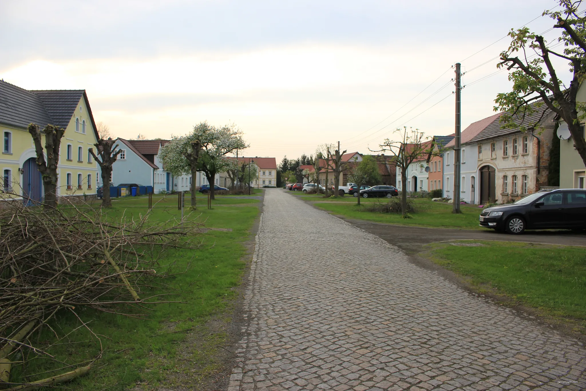 Na Spalowskej nawsy. | Autor: Julian Nyča | Licencja: CC BY-SA 3.0 | Źródło: Wikimedia Commons