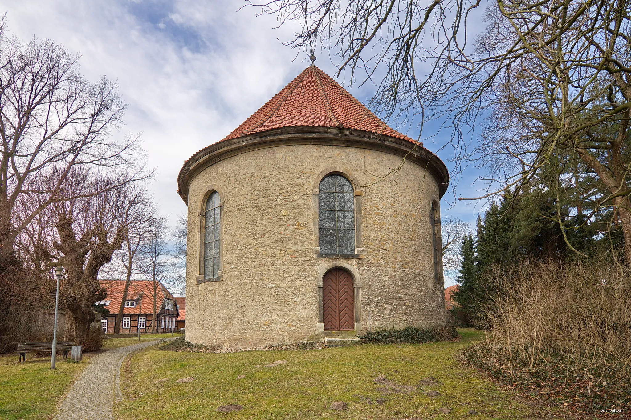 St.-Nikolai-Kirche in Groß Schwülper (Schwülper), Niedersachsen, Deutschland | Autor: Losch | Licencja: CC BY-SA 3.0 | Źródło: Wikimedia Commons