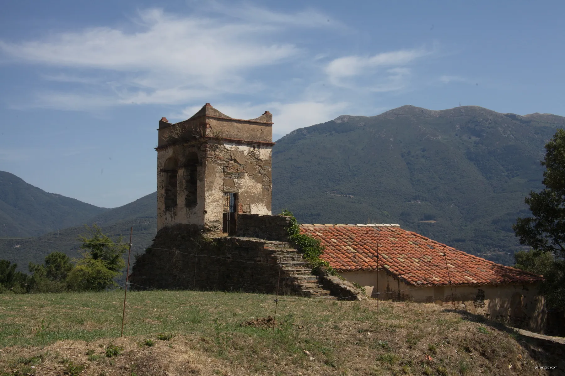 Església de Santa Susanna (Sant Pere de Vilamajor) | Autor: Amadalvarez | Licencja: CC BY-SA 4.0 | Źródło: Wikimedia Commons