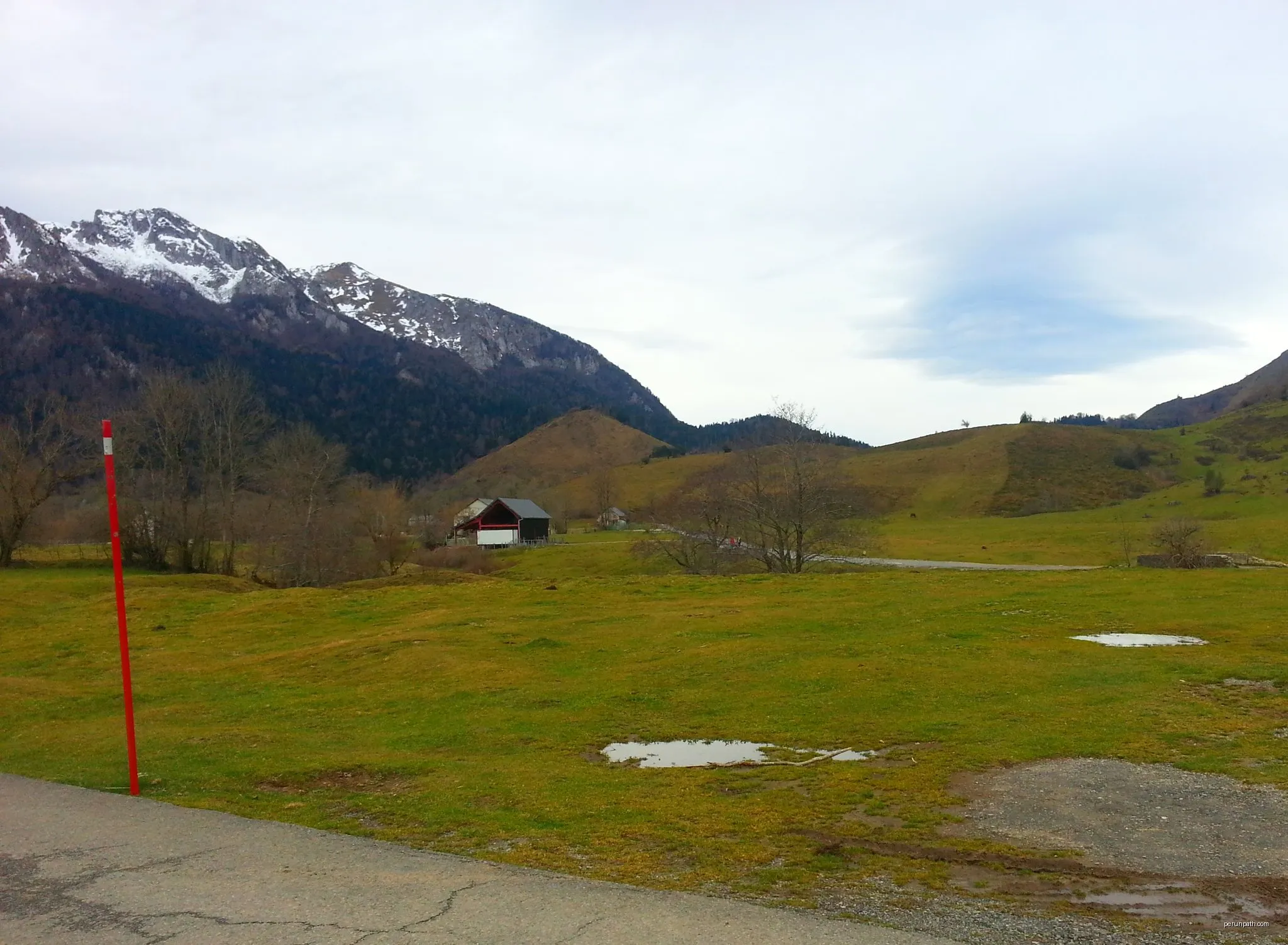 Le Plateau de Benou et les Cromlechs de Lous Couraus