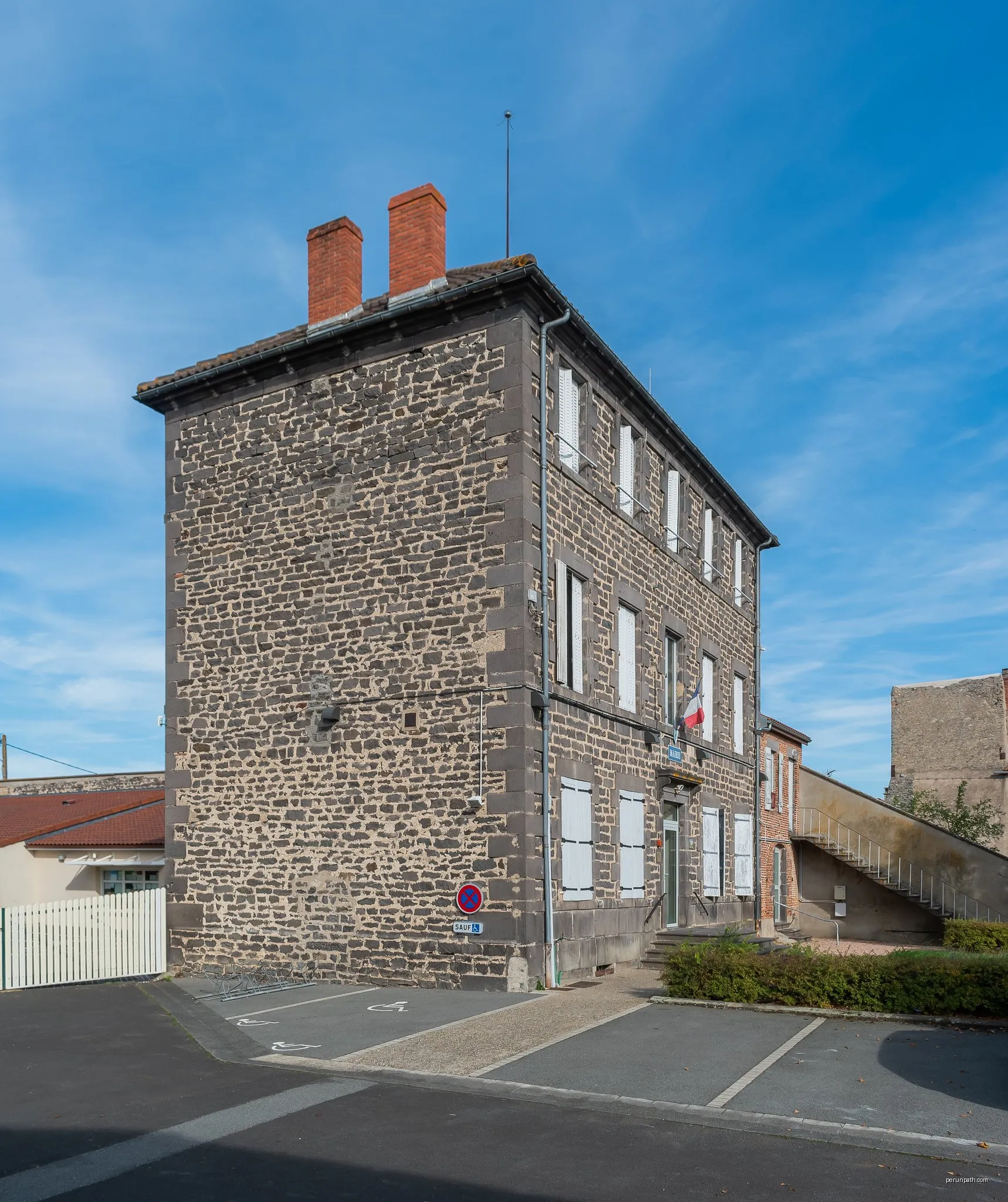 Les Javouls