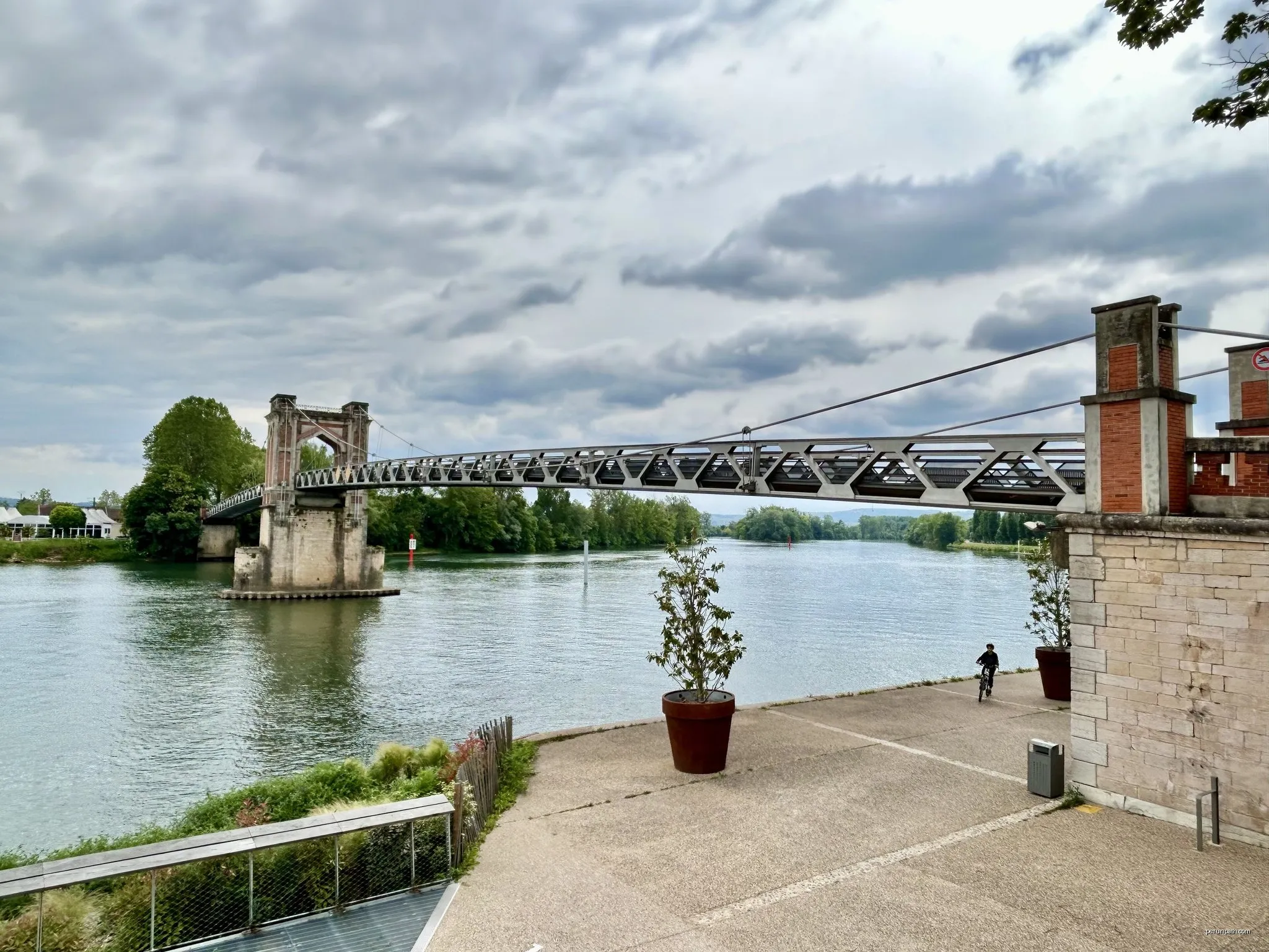 Beaujolais au Bugey, de Trévoux à Souclin