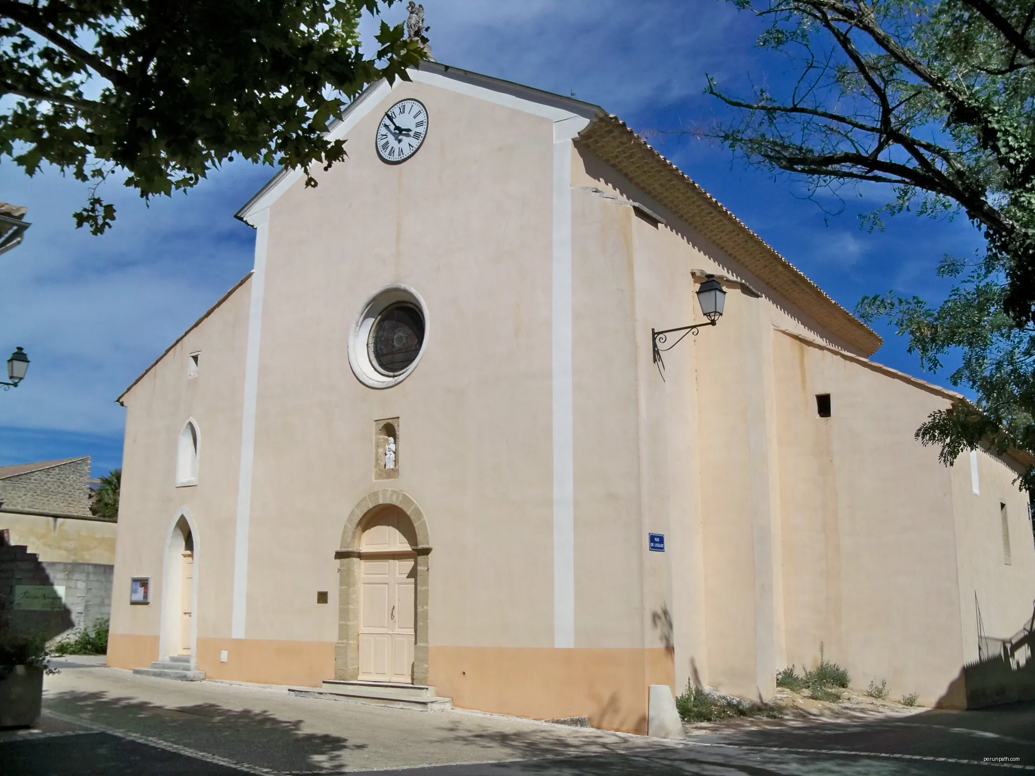 Tour du Massif d'Uchaux