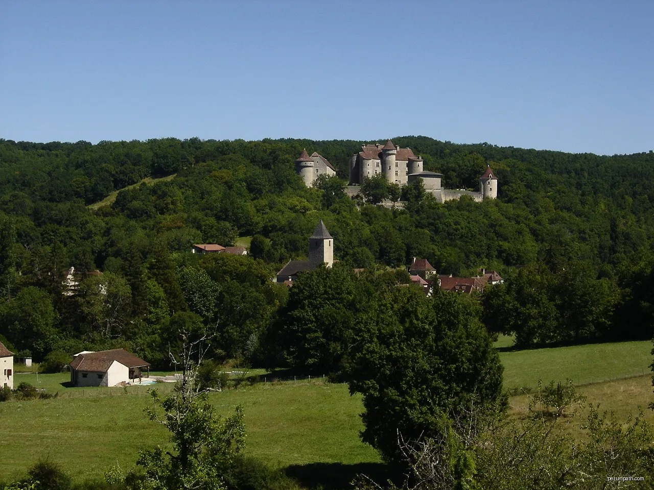 La ronde autour du château