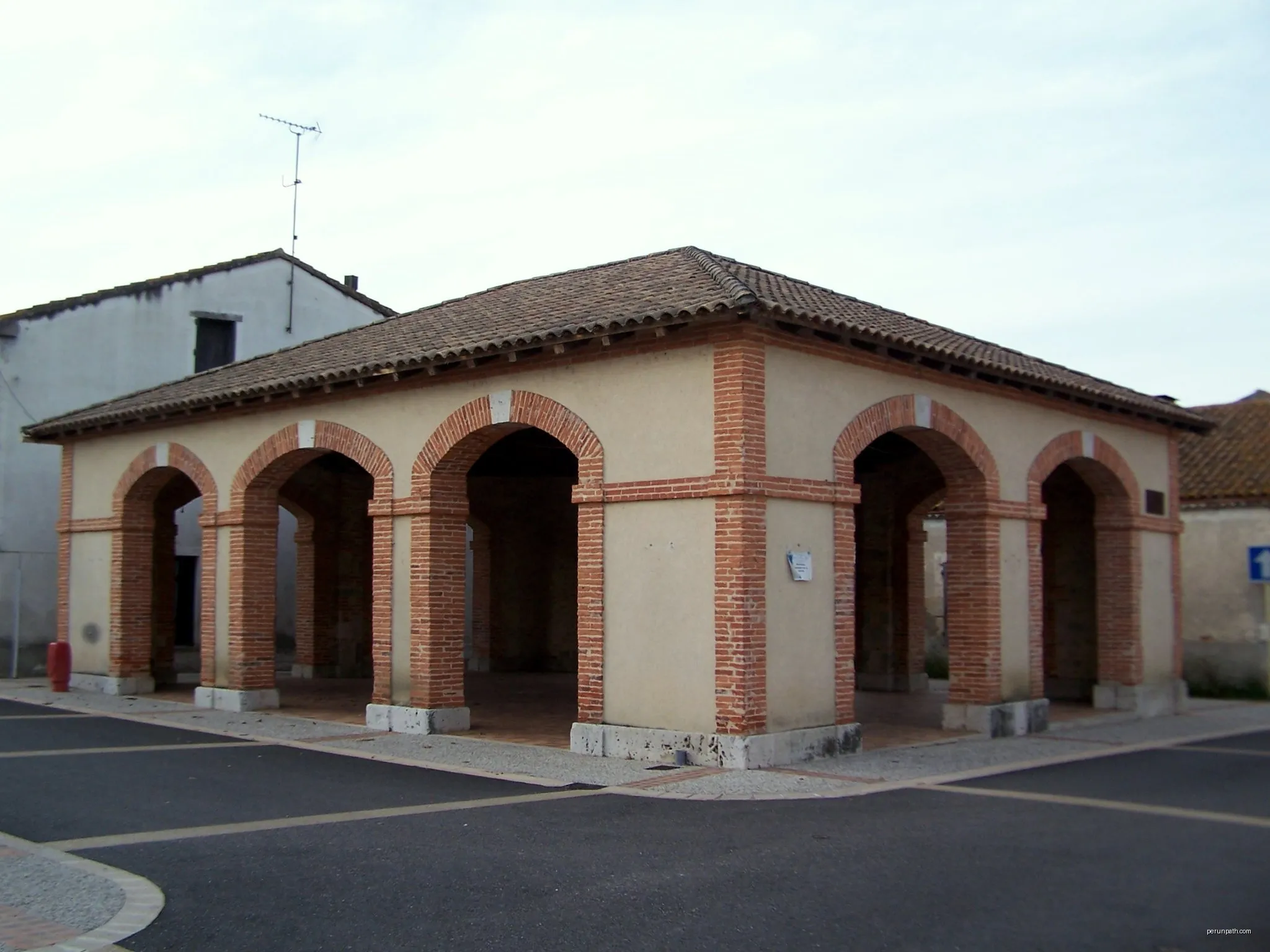 Villefranche, la bastide du Queyran - 15.2 km