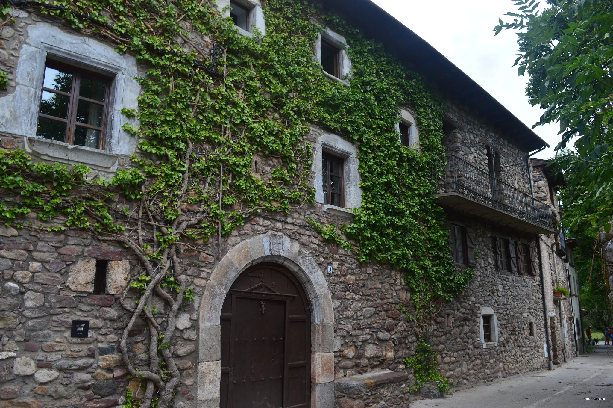 Castejón de Sos - Villanova - Eresué - Ermita de San Sadurní
