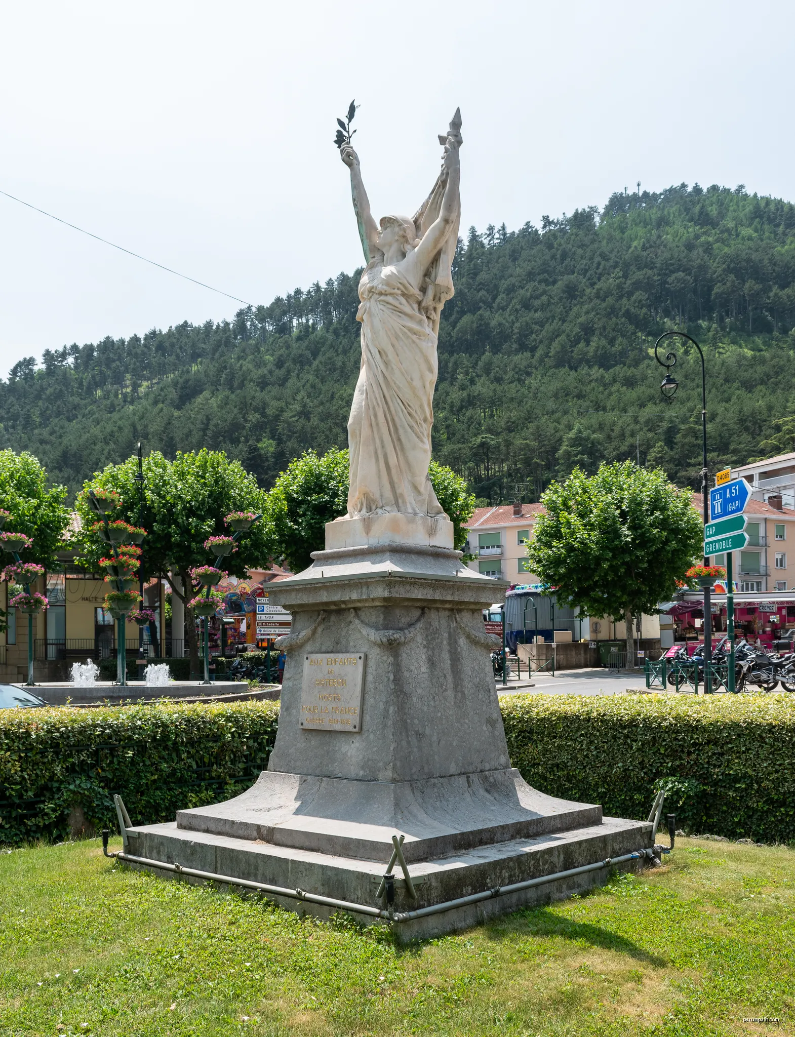Les Chemins du Soleil: Valence–Gap–Sisteron