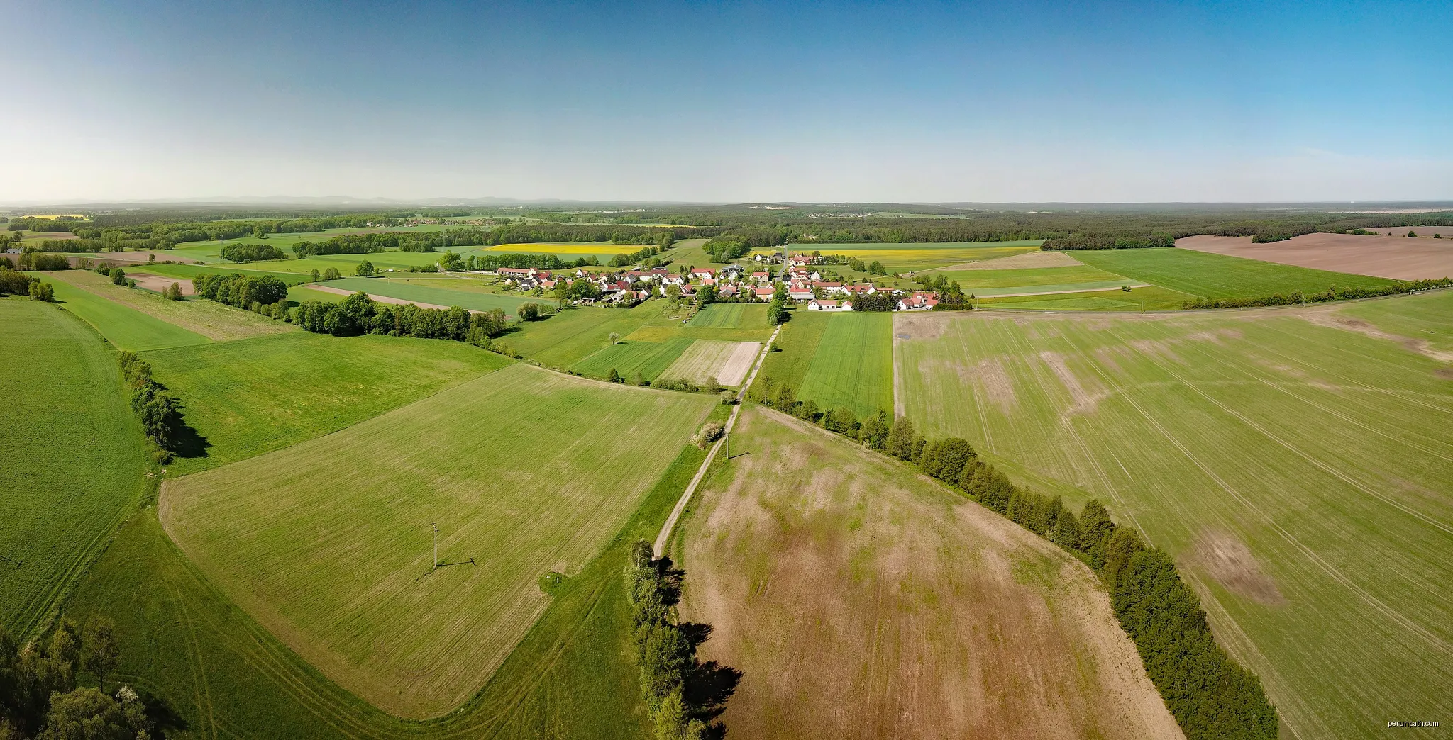 Saalau (Wittichenau, Saxony, Germany) | Autor: PaulT (Gunther Tschuch) | Licencja: CC BY-SA 4.0 | Źródło: Wikimedia Commons